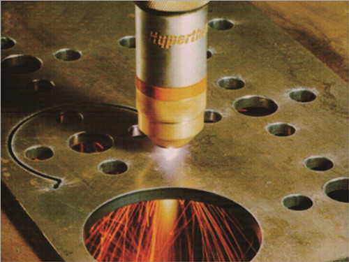 便攜式數(shù)控切割機(jī)現(xiàn)場(chǎng)切割圖